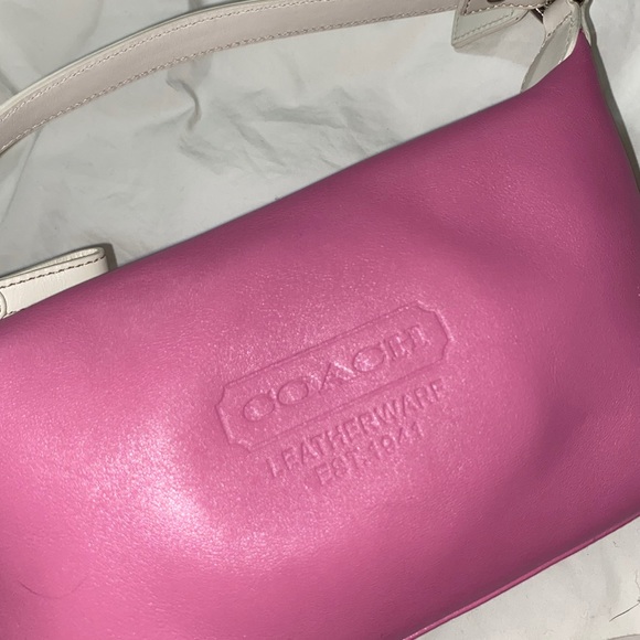 Vintage Pink Coach - send offers $$$ - Picture 2 of 6